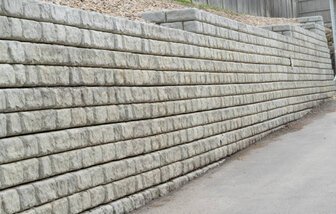 Retaining wall construction company Hull & Doncaster